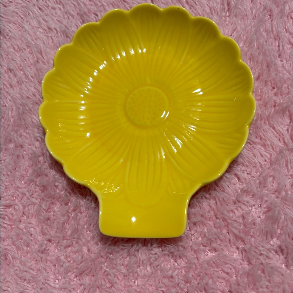 Yellow Cooking Utensil Set - Picture 3 of 3